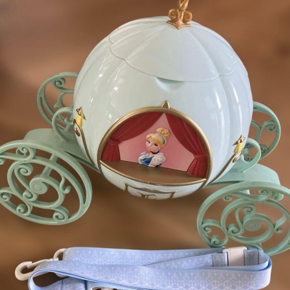 Disney Cinderella popcorn buckets - Picture 1 of 7